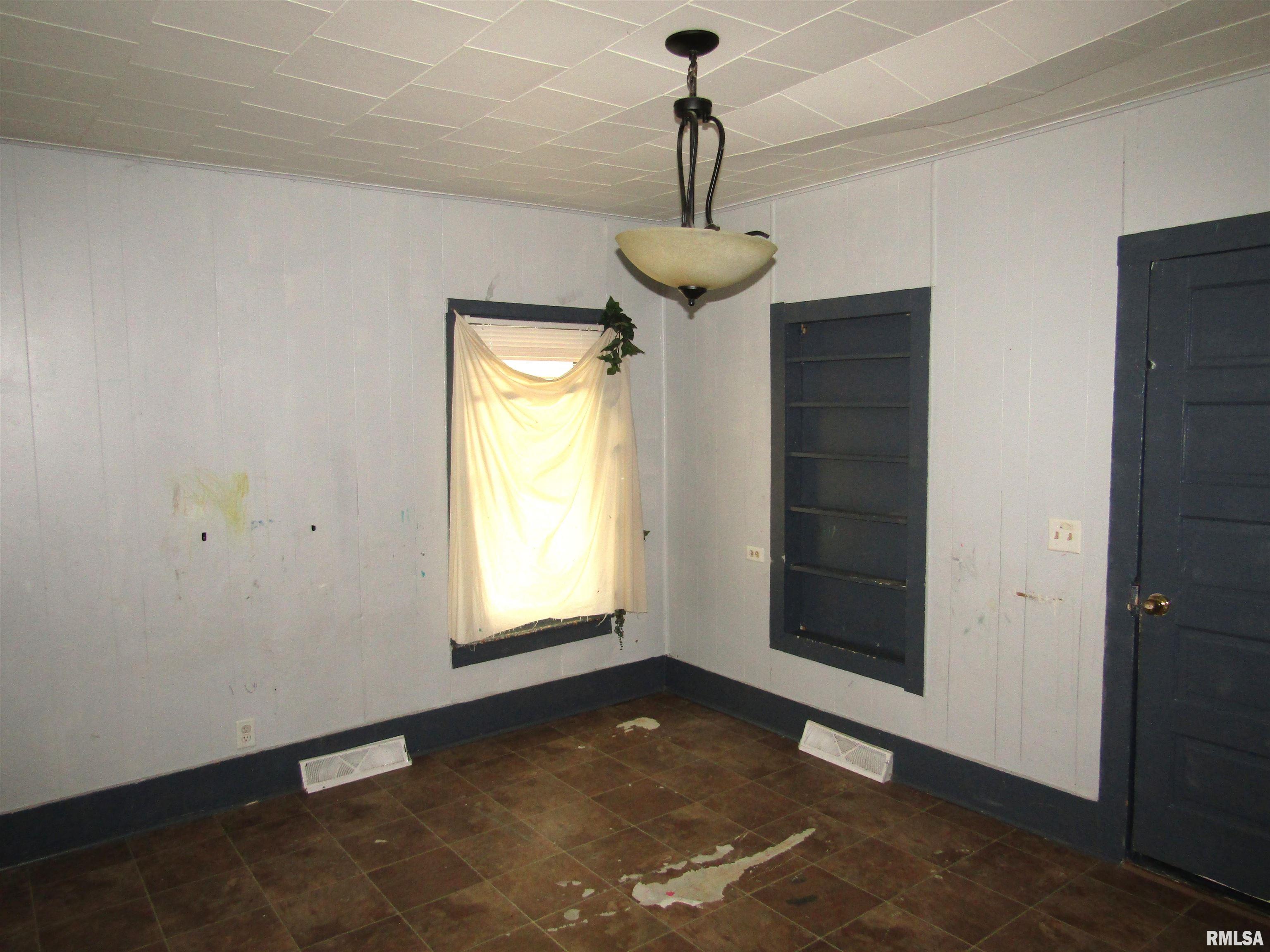 643 East Polk Street Cuba, IL 61427 - Photo 21 of 32