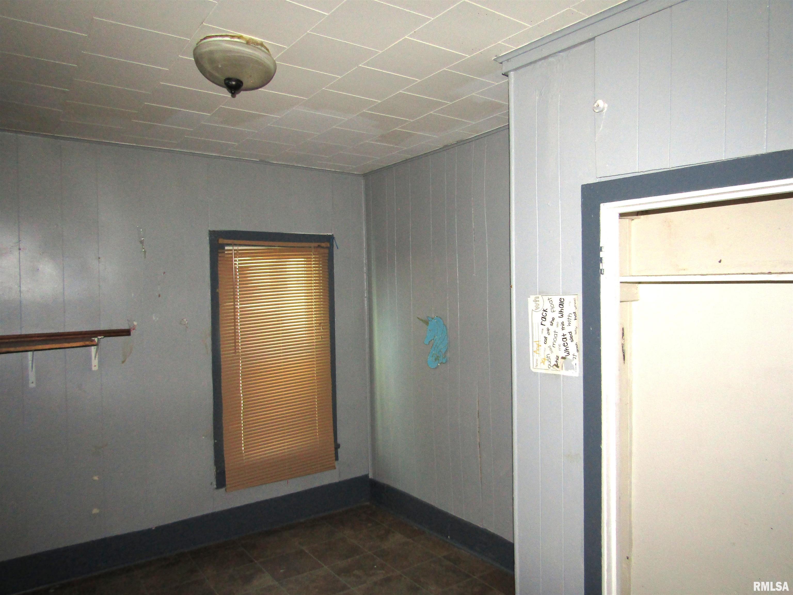 643 East Polk Street Cuba, IL 61427 - Photo 23 of 32