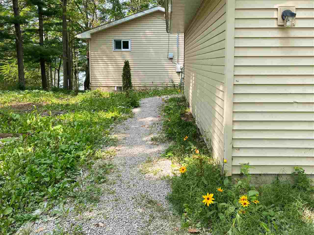 1177 Dyer Lake Road Traverse City, MI 49685 - Photo 13 of 29 1891544-12.JPG