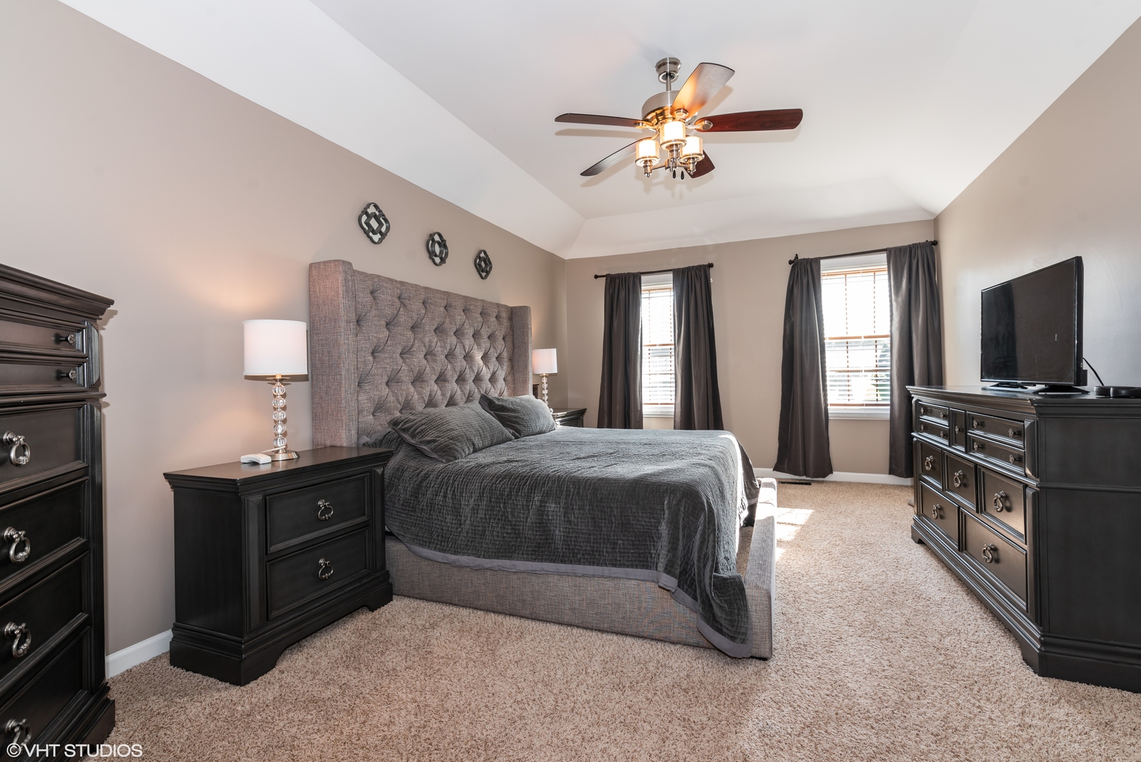 35W521 Parsons Road Dundee, IL 60102 - Photo 10 of 18 a spacious bedroom with a bed and a flat tv screen on the dresser