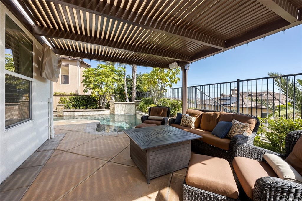 2442 Hawksfield Way Orange, CA 92867 - Photo 25 of 28 a outdoor living space with furniture and garden view