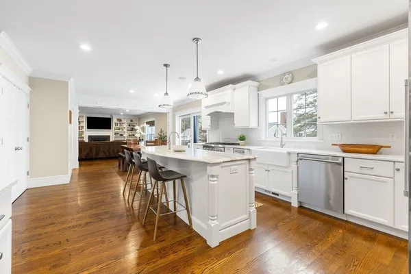 $2,595,000 | 14 Rockwood Lane, Needham, MA 02492