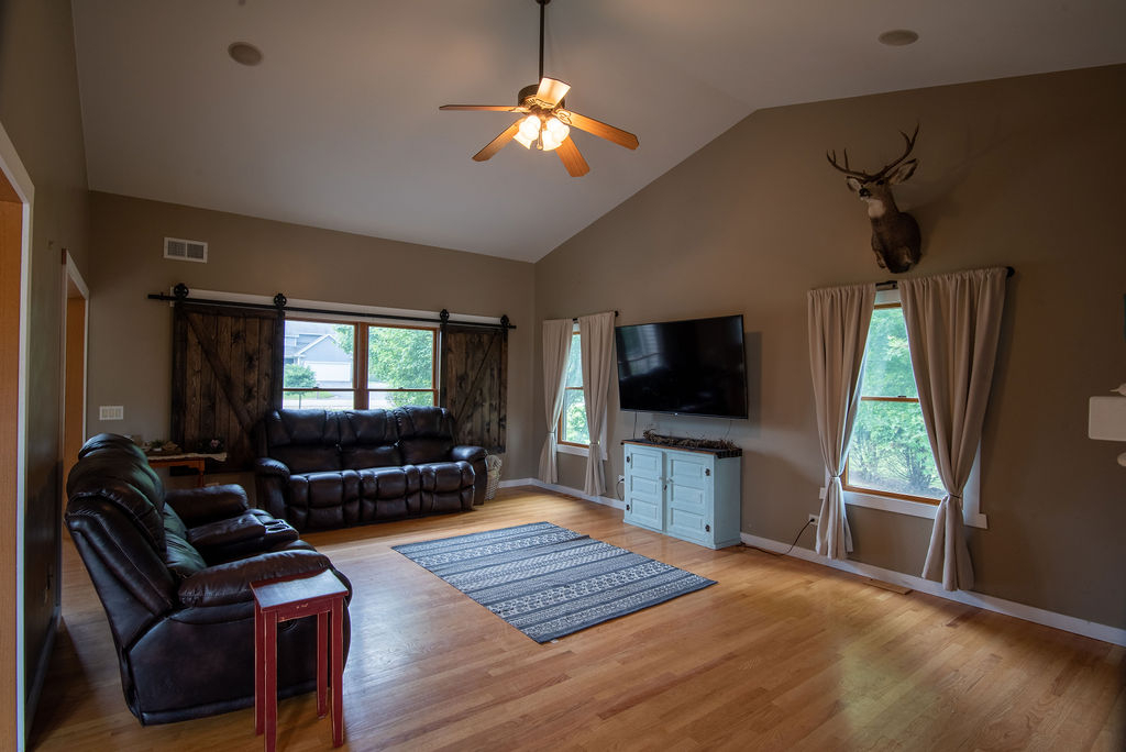 8709 South Rood Road Kingston, IL 60145 - Photo 5 of 25