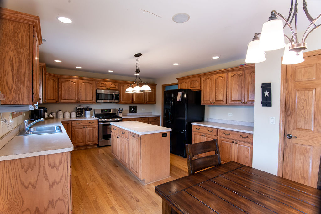 8709 South Rood Road Kingston, IL 60145 - Photo 9 of 25