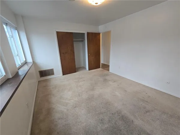 $775 | 210 5th Avenue, Unit 16, Elizabeth, PA 15037