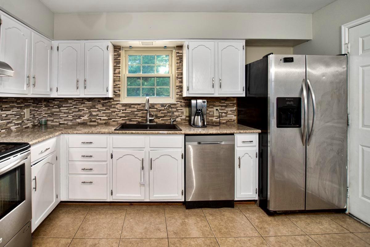 560 Pepper Ridge Road Cincinnati, OH 45244 - Photo 8 of 48 Gallery Image 8
