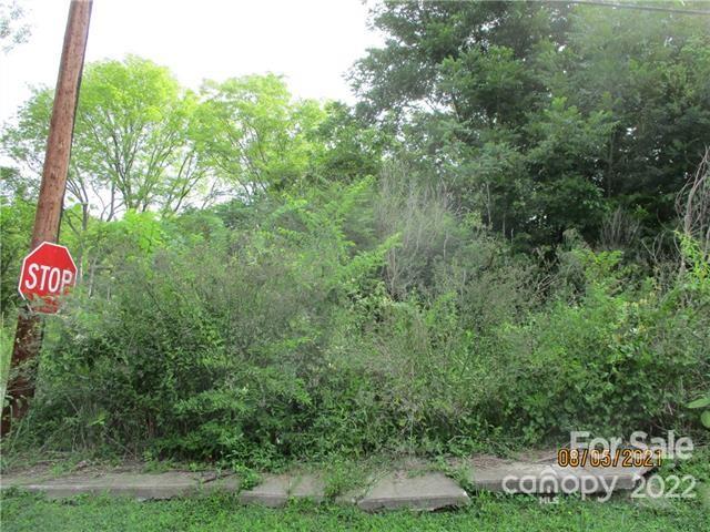 512 5th Street Lancaster, SC 29720 - Photo 4 of 8 a view of a outdoor space with a tree