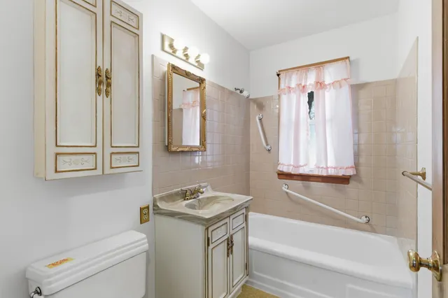 $315,000 | 3304 Yukon Avenue South, St. Louis Park, MN 55426