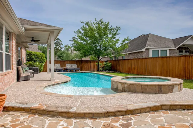 $4,500 | 99 Buck Trail Place, Spring, TX 77389