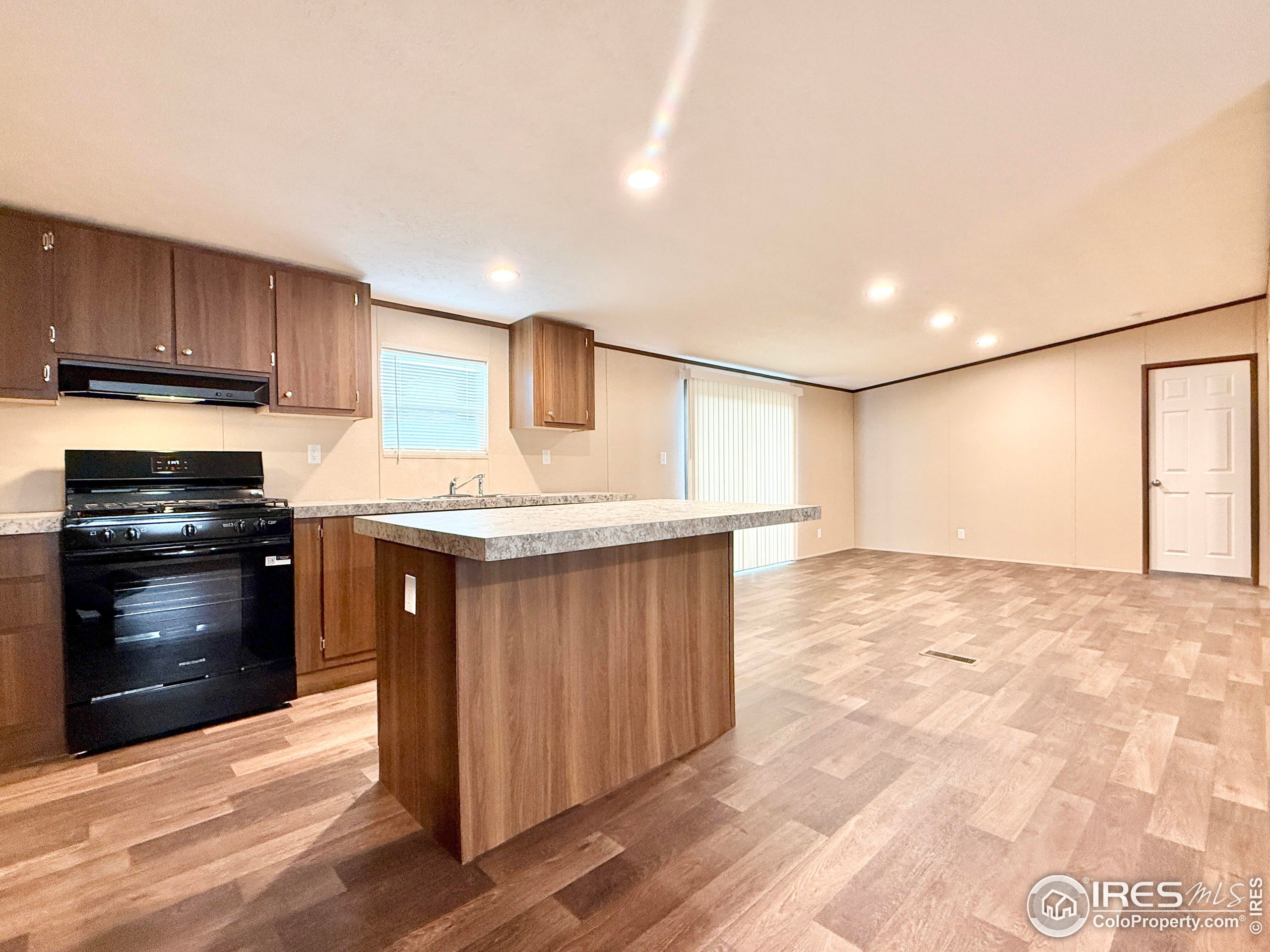 125 Birch Street Fort Morgan, CO 80705 - Photo 3 of 17