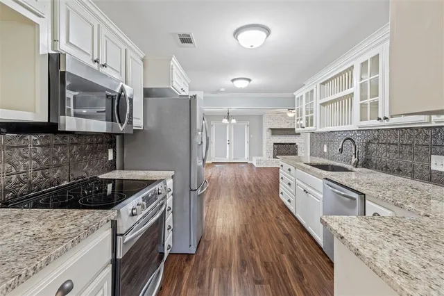 $235,000 | 3605 East Whispering Woods Drive, Lake Charles, LA 70605