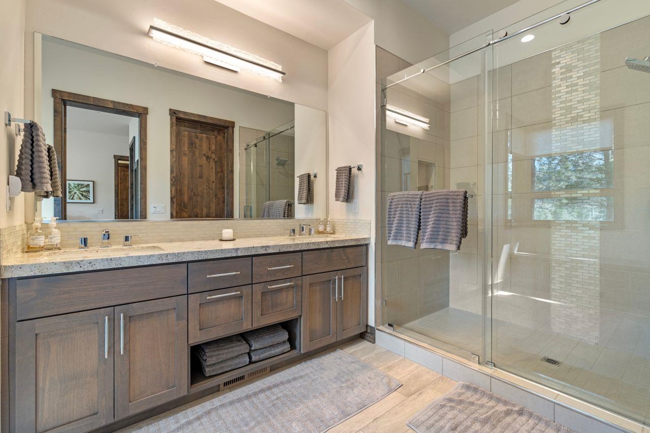 11551 Ghirard Road Truckee, CA 96161 - Photo 15 of 28 Gallery Image 15