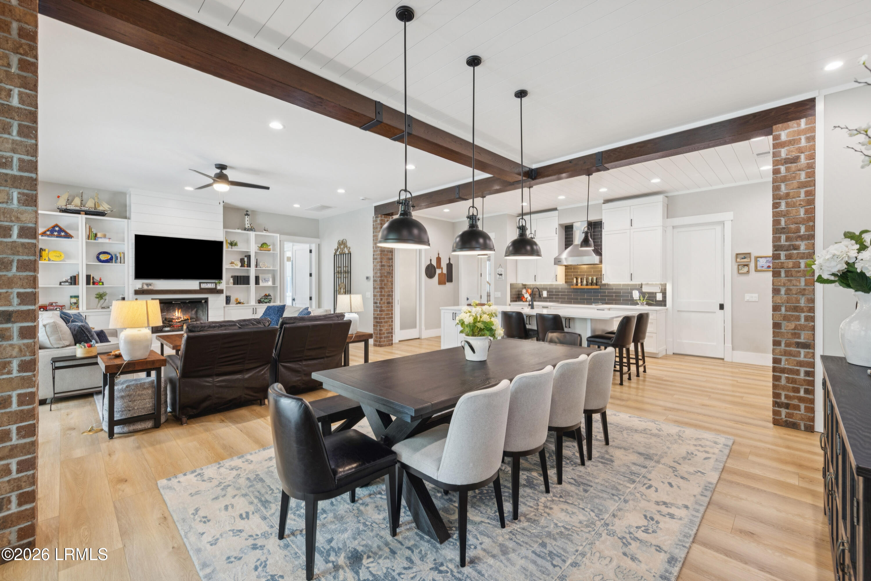 219 Jonesville Road Hilton Head Island, SC 29926 - Photo 12 of 72 217JonesvilleRd-IslandHouseMedia-0038