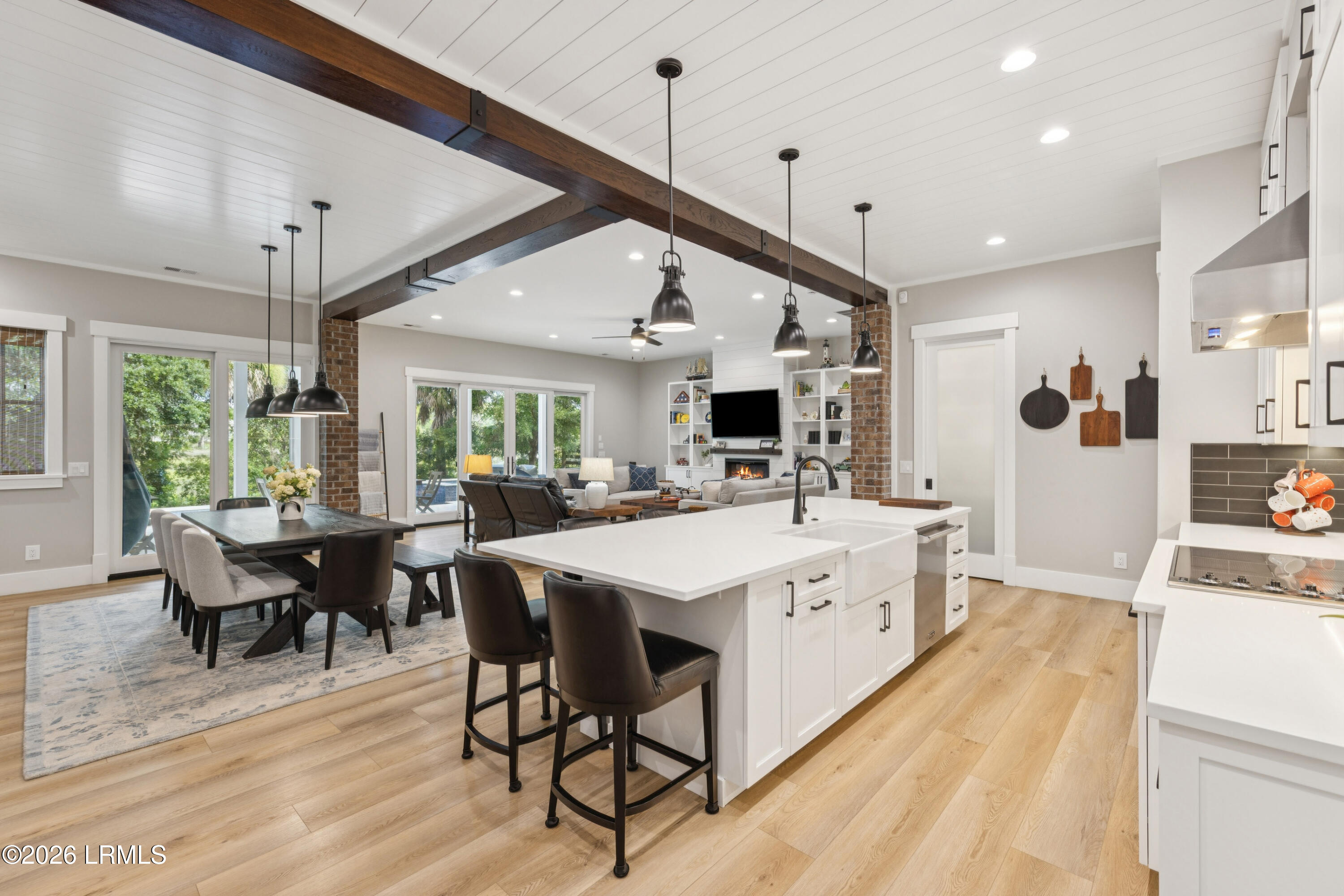 219 Jonesville Road Hilton Head Island, SC 29926 - Photo 20 of 72 217JonesvilleRd-IslandHouseMedia-0052