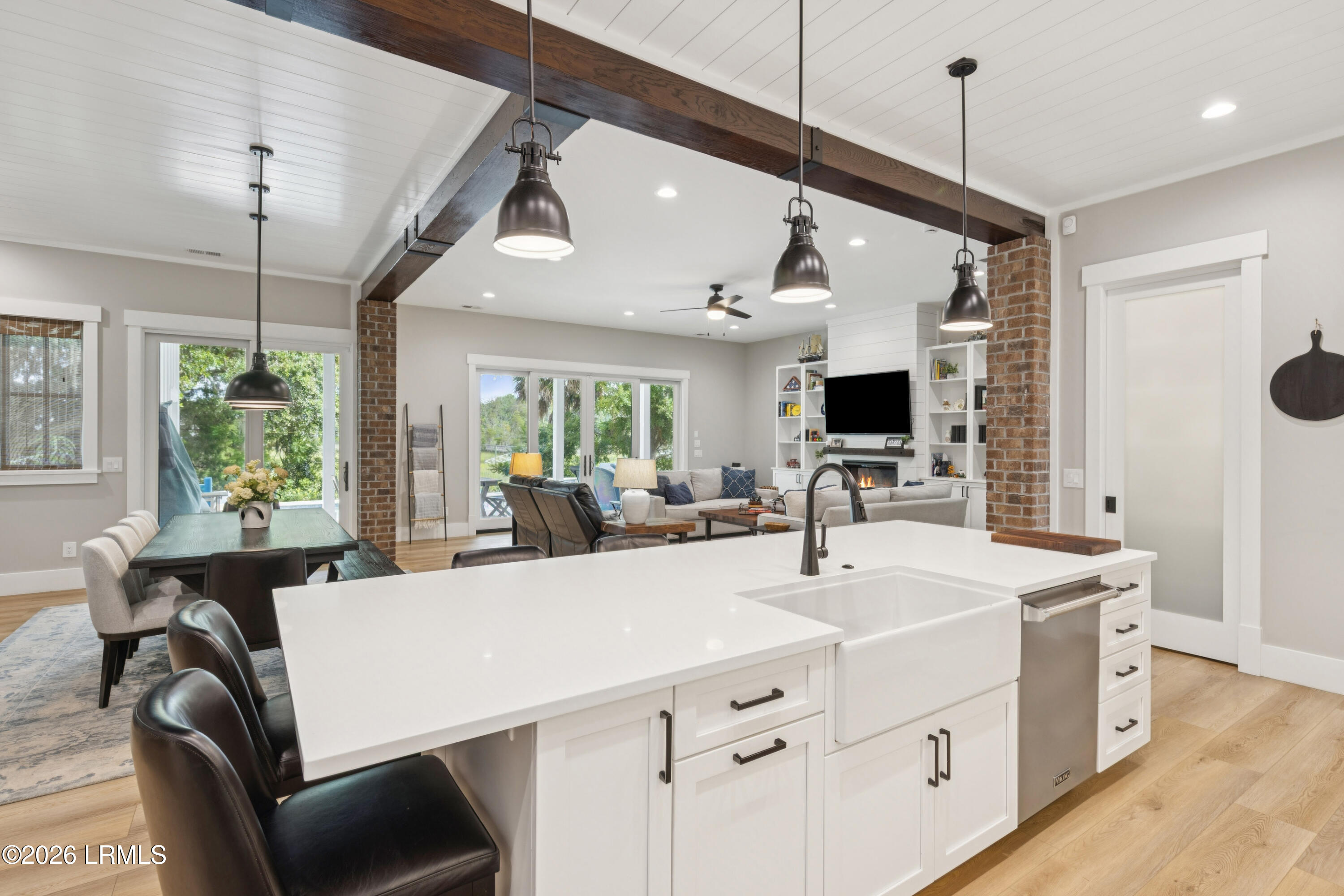 219 Jonesville Road Hilton Head Island, SC 29926 - Photo 21 of 72 217JonesvilleRd-IslandHouseMedia-0054