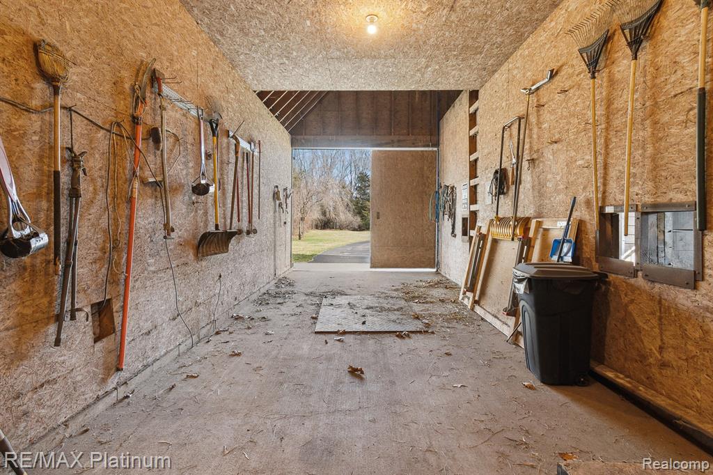 3304 Outback Trail Pinckney, MI 48169 - Photo 38 of 50