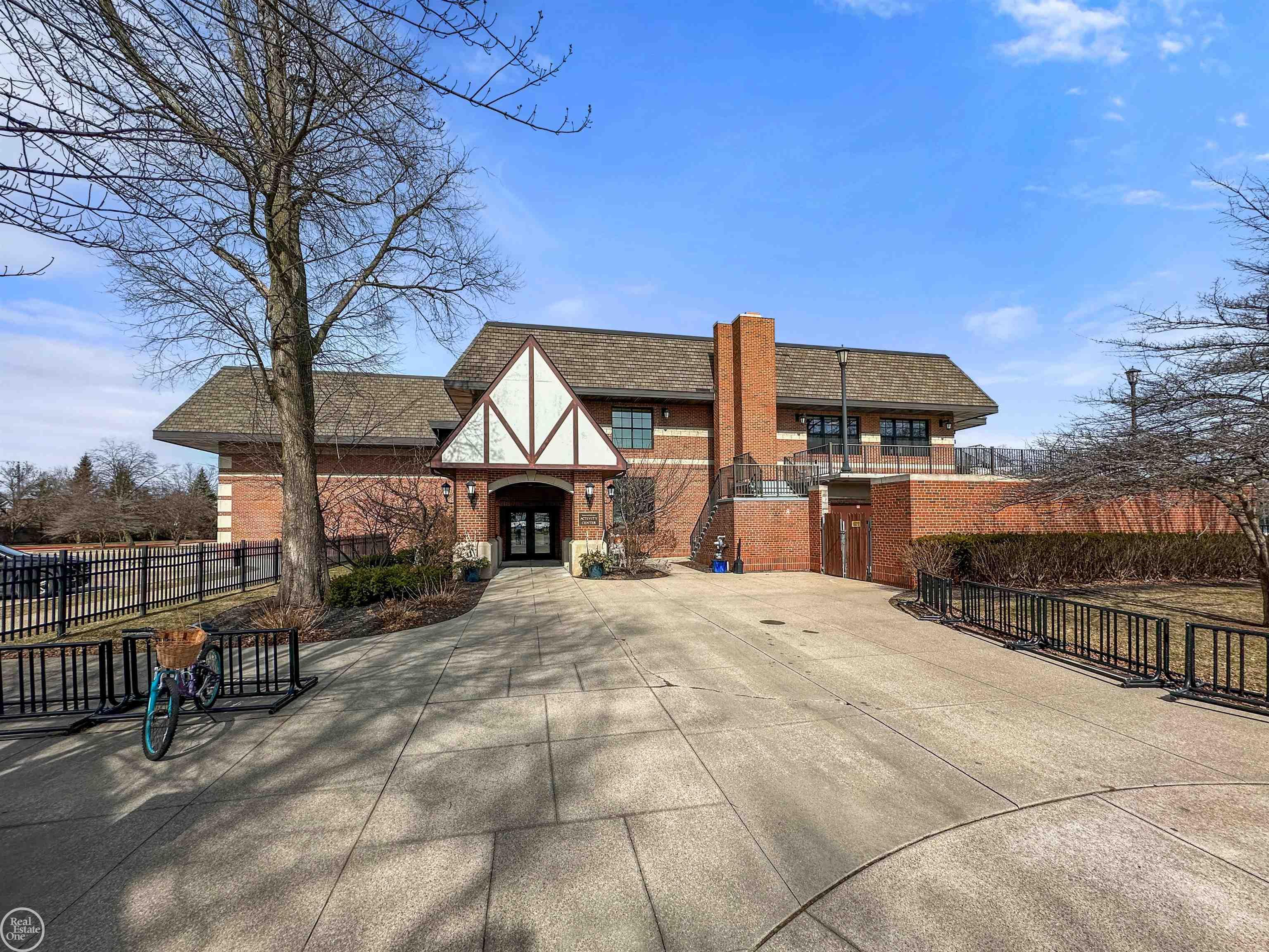 704 Pemberton Road Grosse Pointe, MI 48230 - Photo 71 of 75 50135490-f77f3638-78b1-4336-a7e0-9ea9a05e9c56.JPG