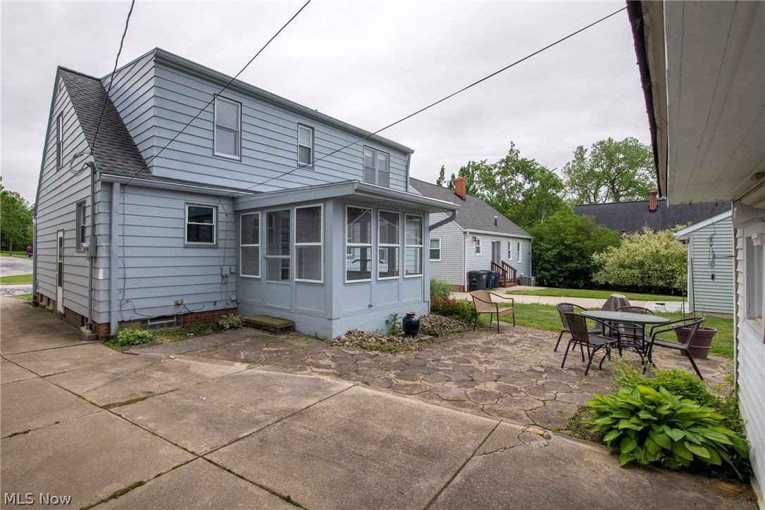 5042 North Barton Road Lyndhurst, OH 44124 - Photo 47 of 50