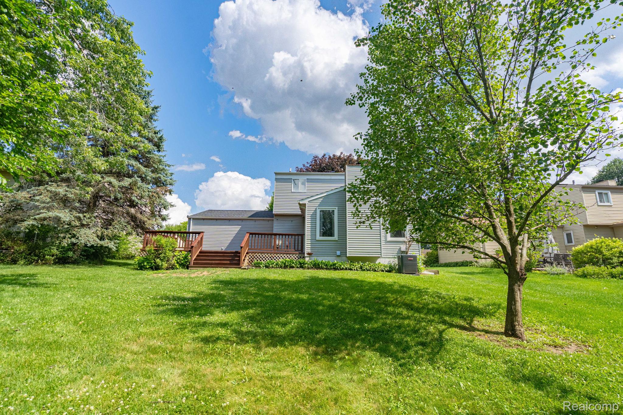 1642 Dancer Drive Rochester, MI 48307 - Photo 35 of 36 8-web-or-mls-exteriors-8.jpg