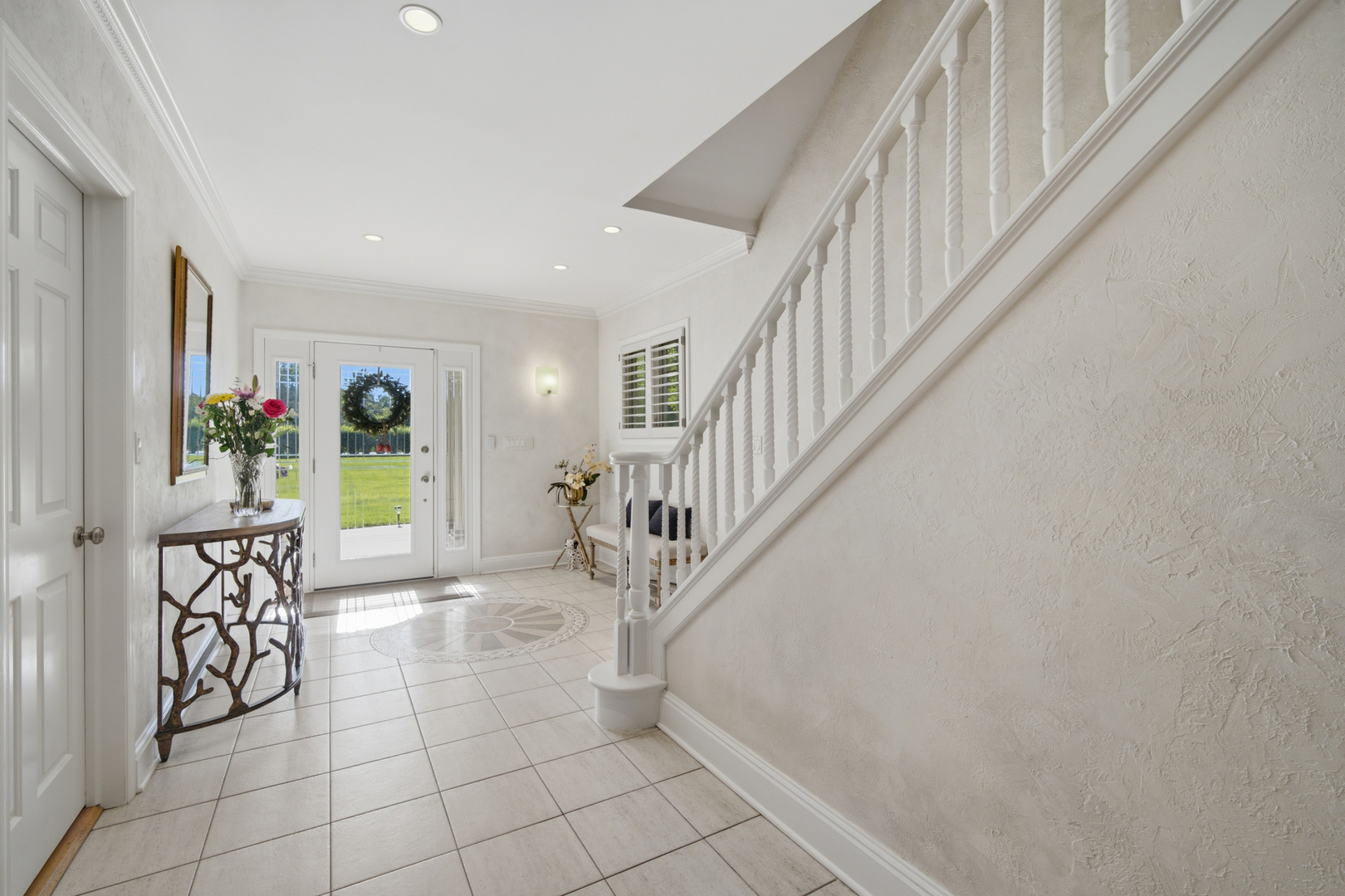 1601 Riverwoods Road Lincolnshire, IL 60045 - Photo 12 of 45 a view of entryway and hall