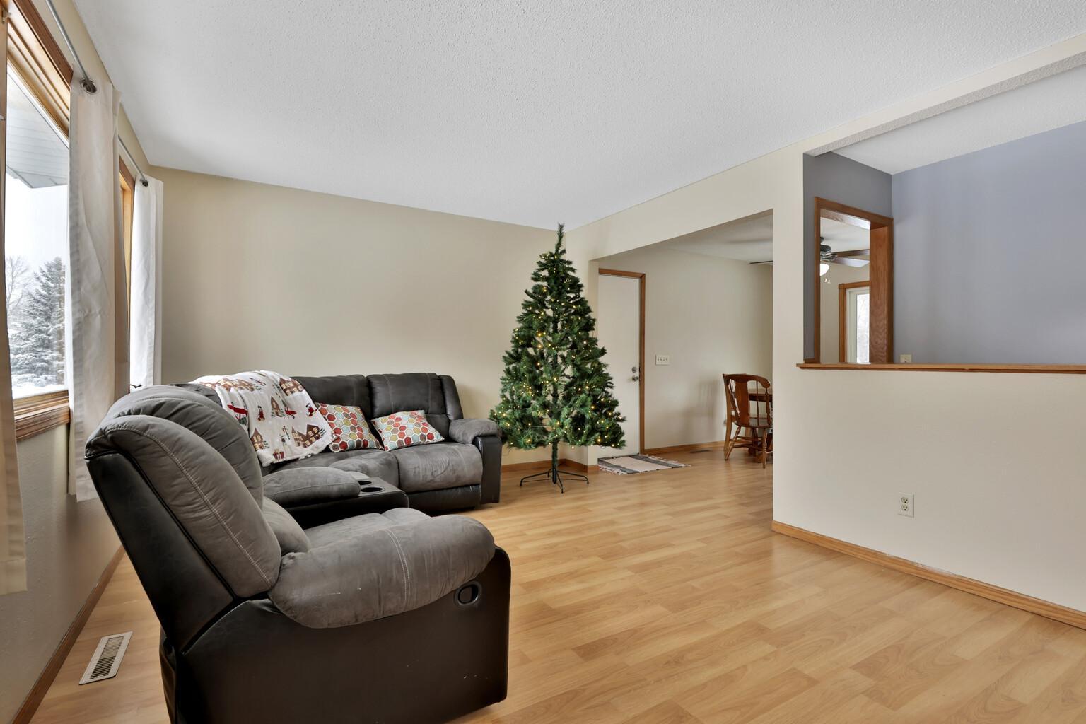 30125 Ridgewood Avenue Shafer, MN 55074 - Photo 3 of 28