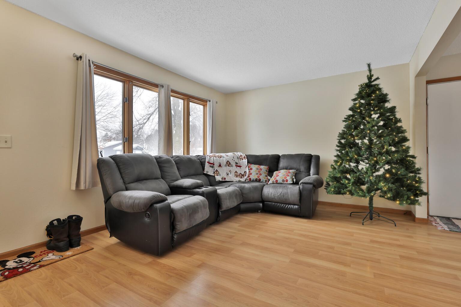 30125 Ridgewood Avenue Shafer, MN 55074 - Photo 4 of 28