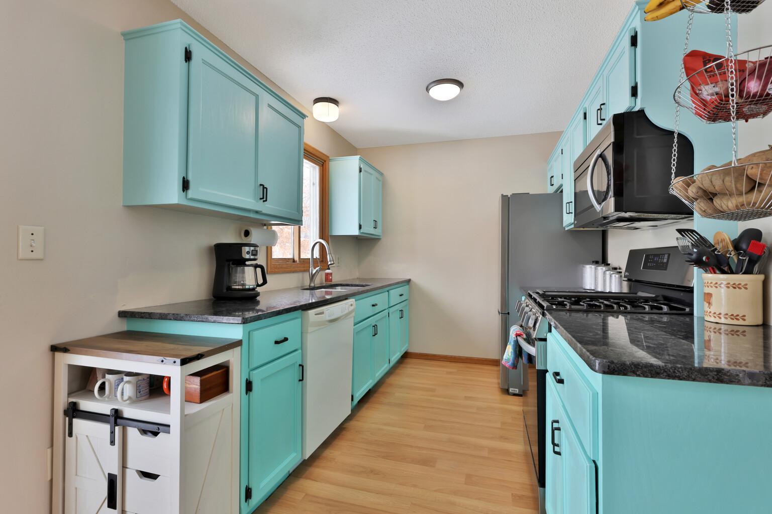 30125 Ridgewood Avenue Shafer, MN 55074 - Photo 6 of 28