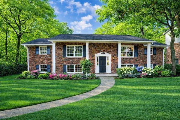 $3,350 | 105 Whispering Way Northeast, Sandy Springs, GA 30328