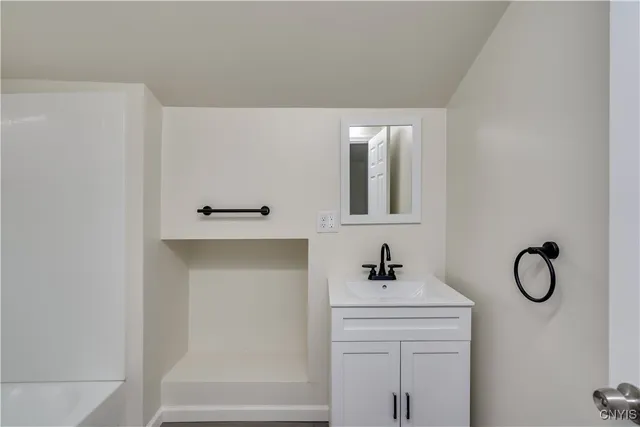 $2,100 | 29538 Maple Street, Le Ray, NY 13612