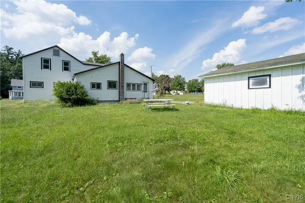 $2,000 | 29538 Maple Street, Le Ray, NY 13612