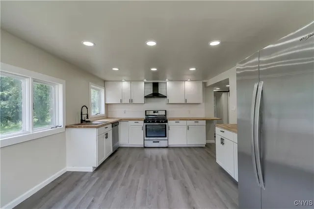 $2,100 | 29538 Maple Street, Le Ray, NY 13612