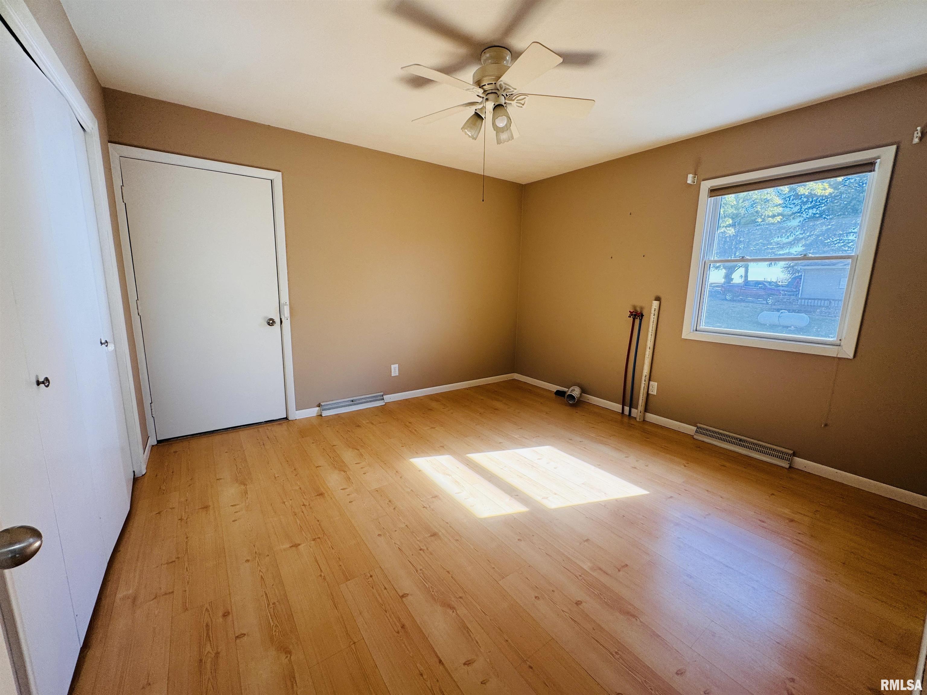 21 Bricker Circle Avon, IL 61415 - Photo 12 of 28