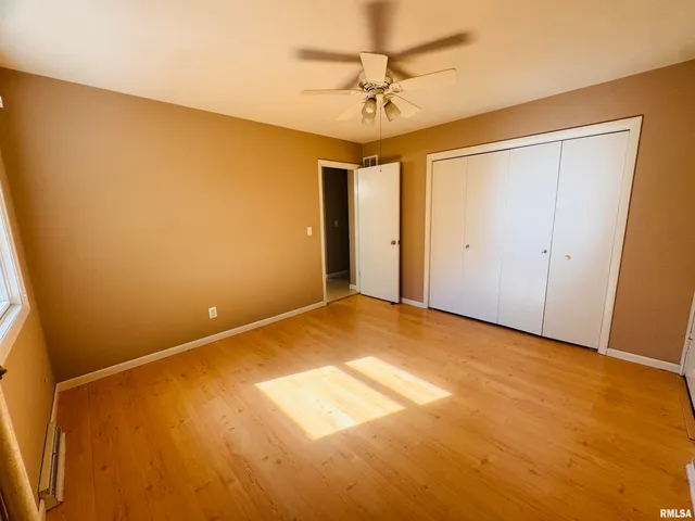 $263,000 | 21 Bricker Circle, Avon, IL 61415