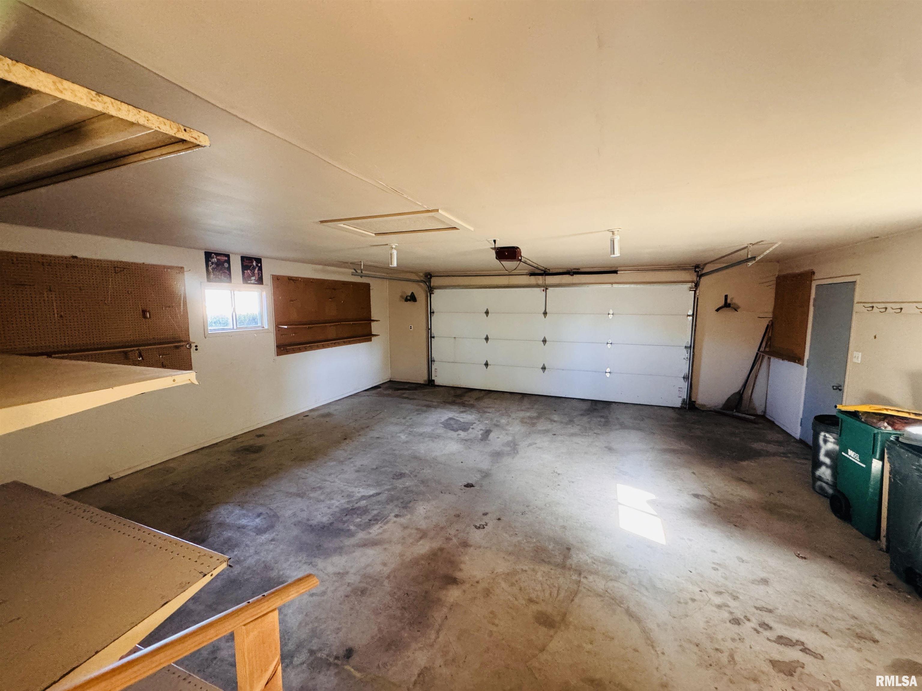 21 Bricker Circle Avon, IL 61415 - Photo 16 of 28