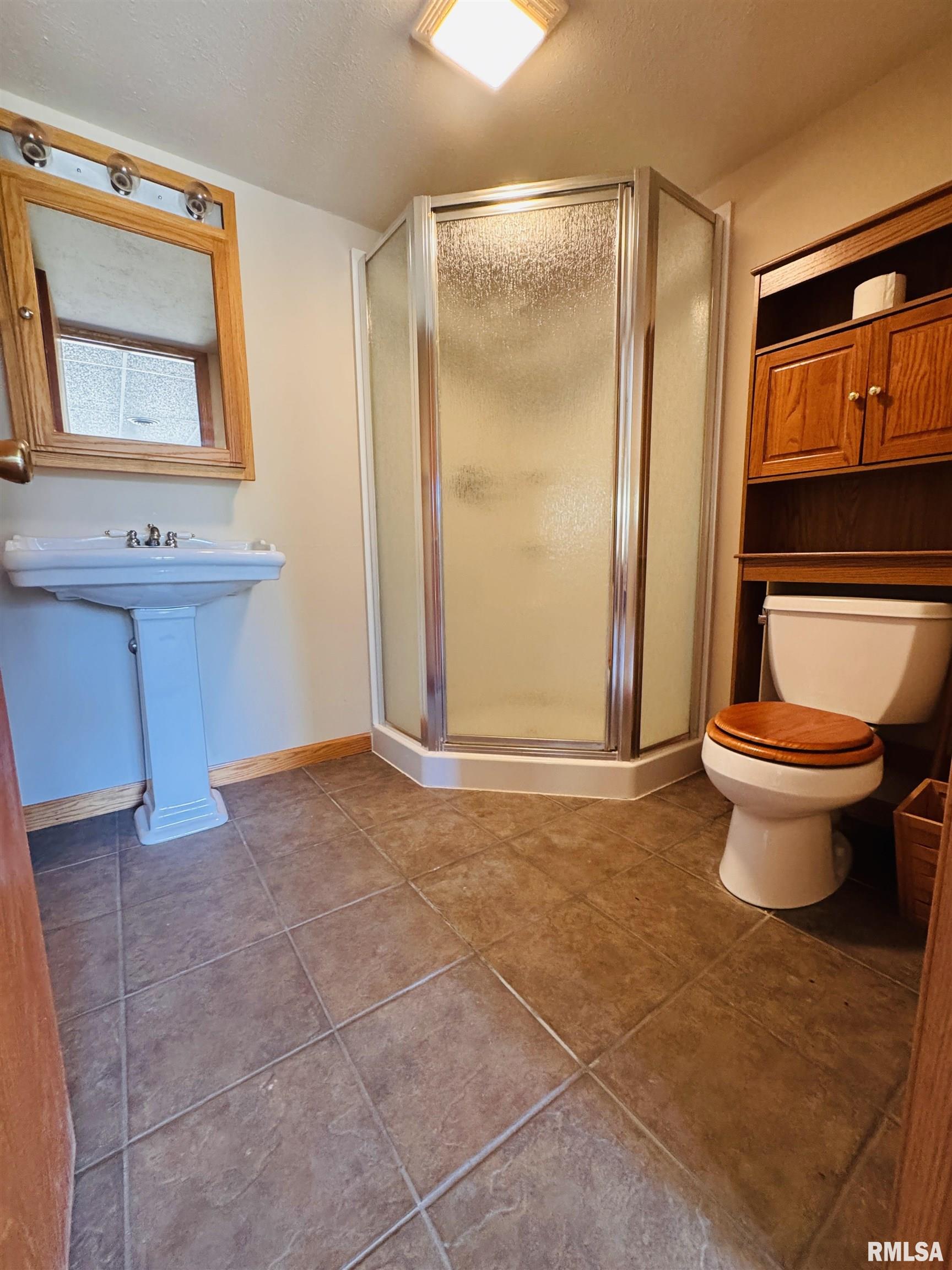 21 Bricker Circle Avon, IL 61415 - Photo 18 of 28