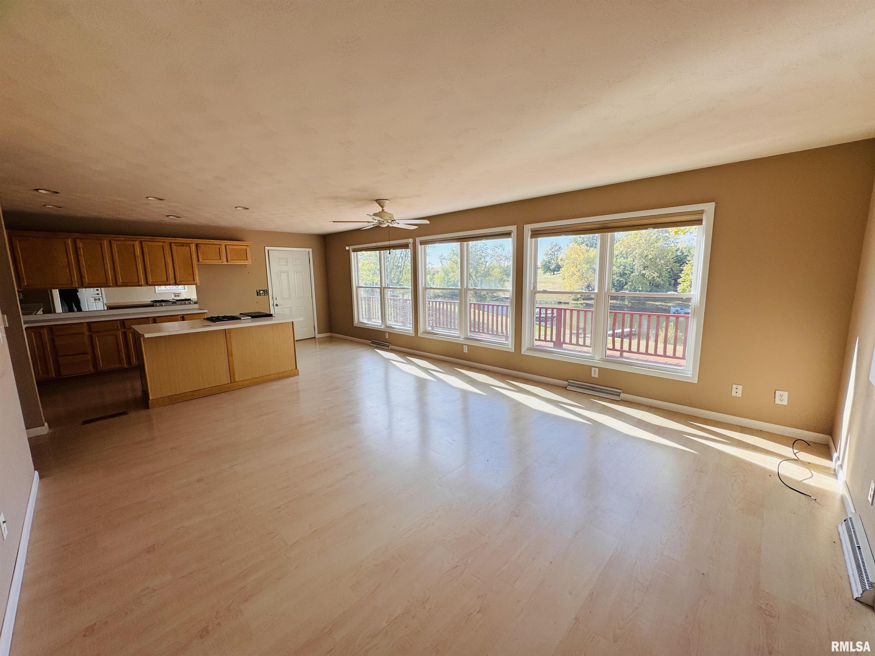 21 Bricker Circle Avon, IL 61415 - Photo 10 of 28