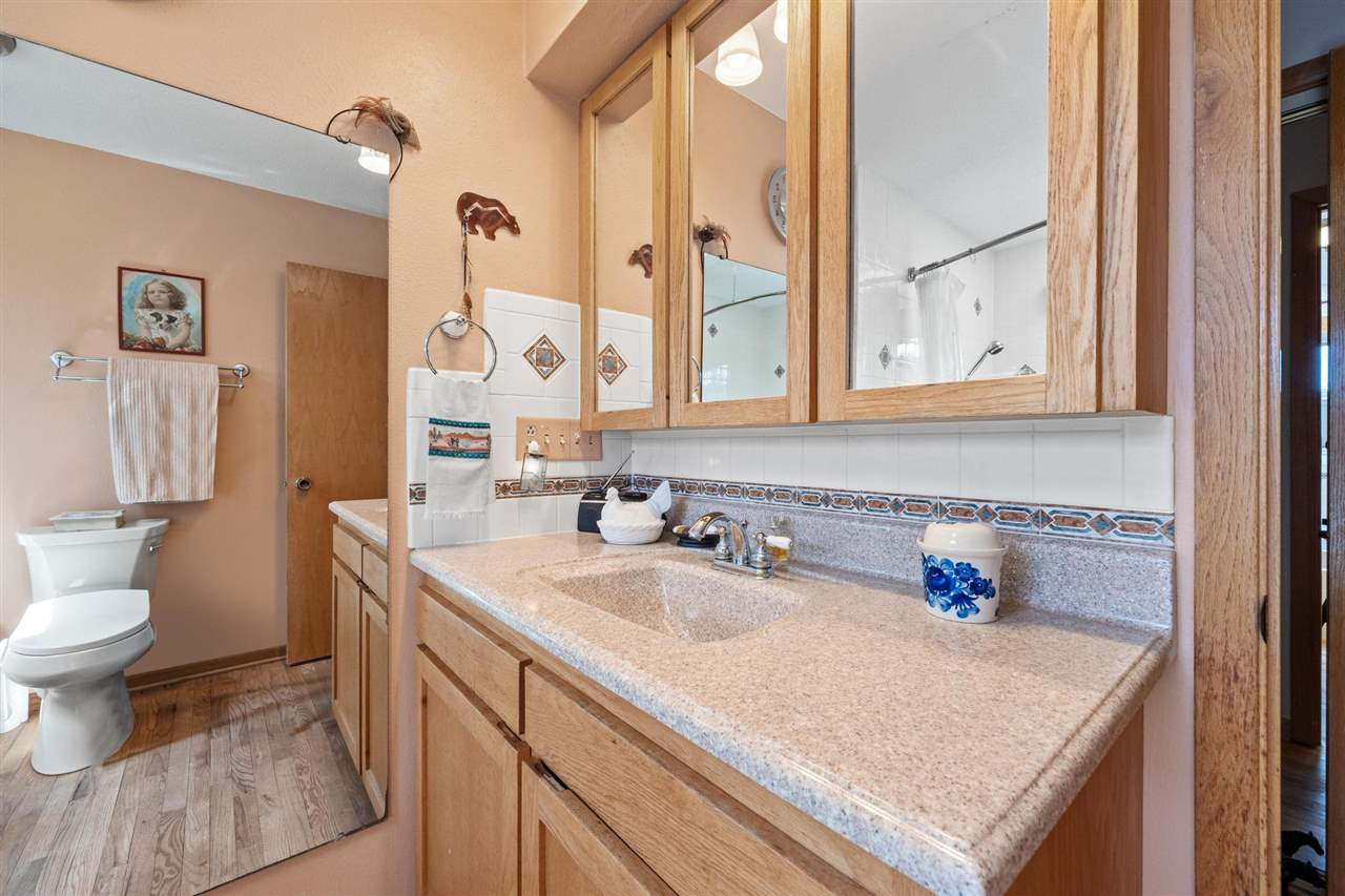 3329 Rohret Road Southwest Iowa City, IA 52246 - Photo 19 of 52 Gallery Image 19