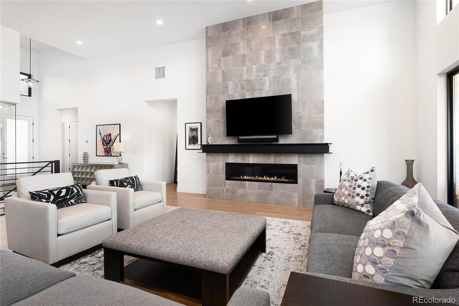 2212 Rim Ridge Drive Castle Pines, CO 80108 - Photo 7 of 37