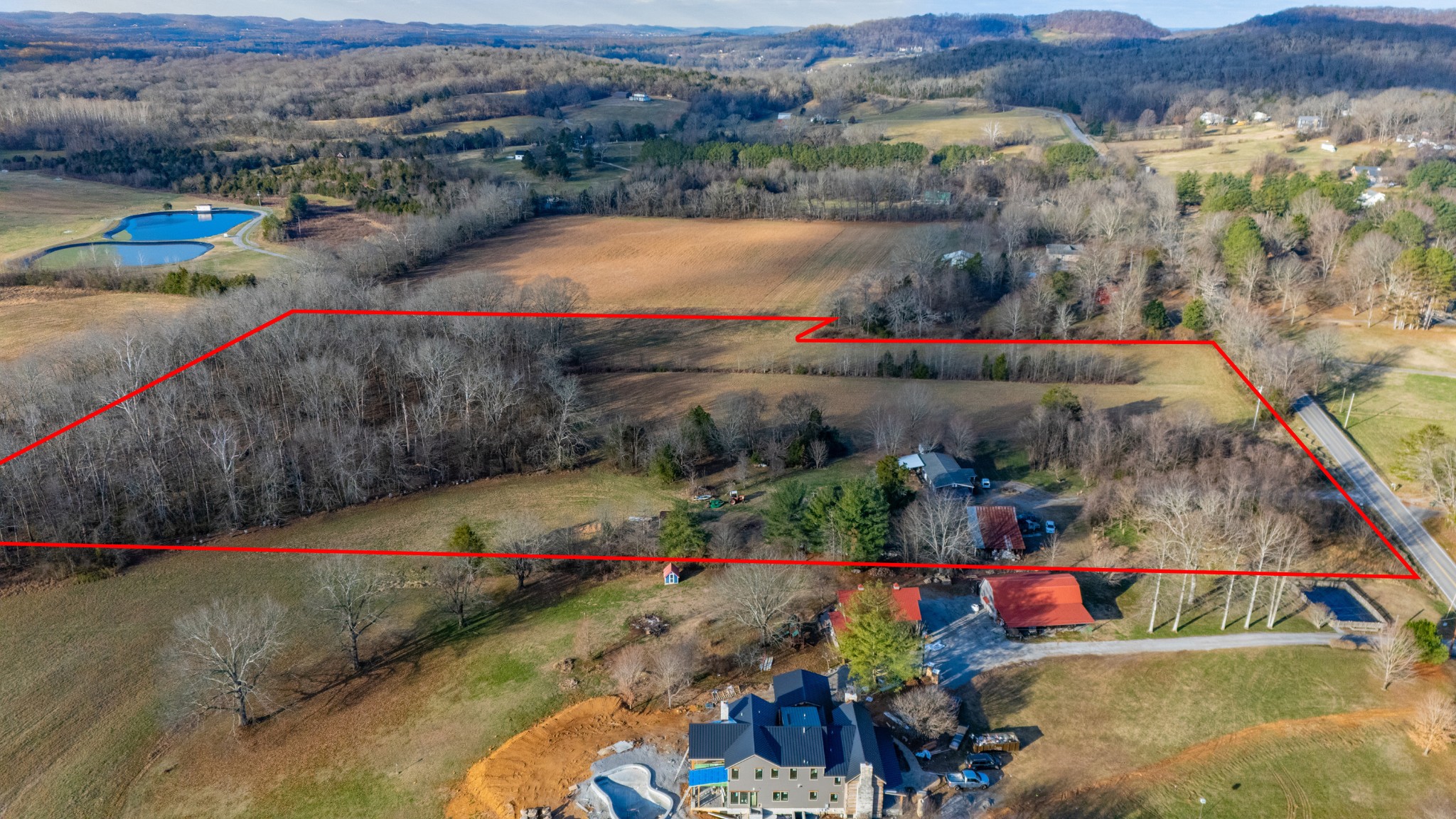 2275 Osburn Road Arrington, TN 37014 - Photo 5 of 18 a view of lake from a city