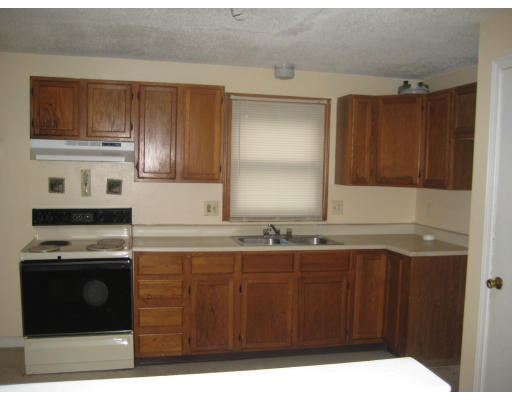 70-72 Cherry Street Springfield, MA 01105 - Photo 2 of 6