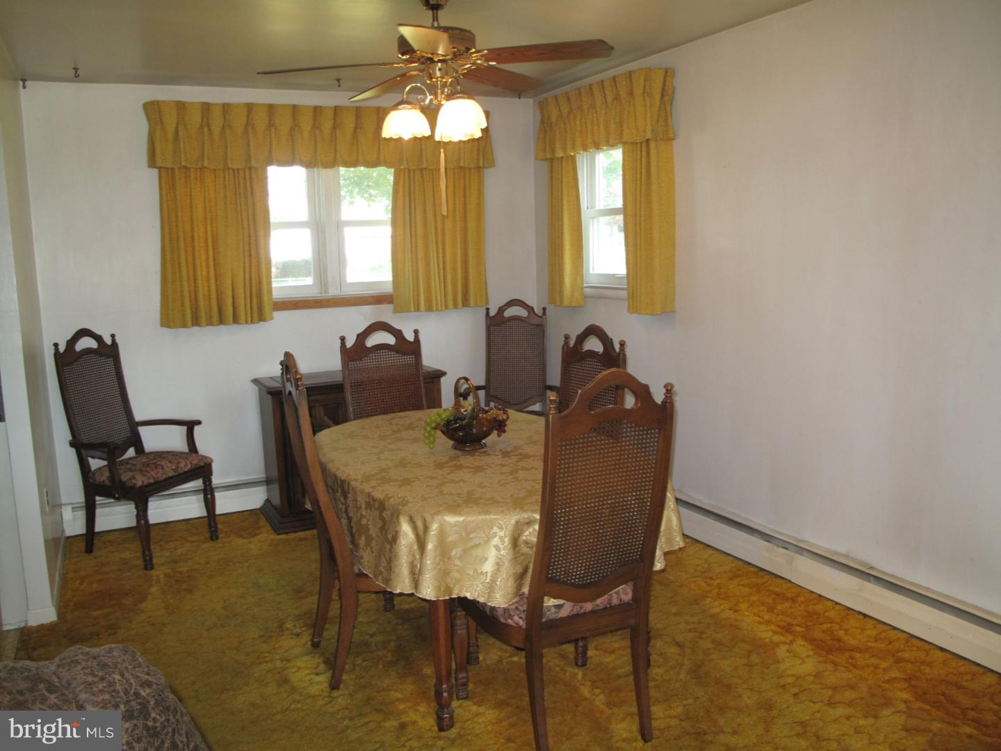 306 Rumpf Avenue Penndel, PA 19047 - Photo 6 of 24 Dining Room