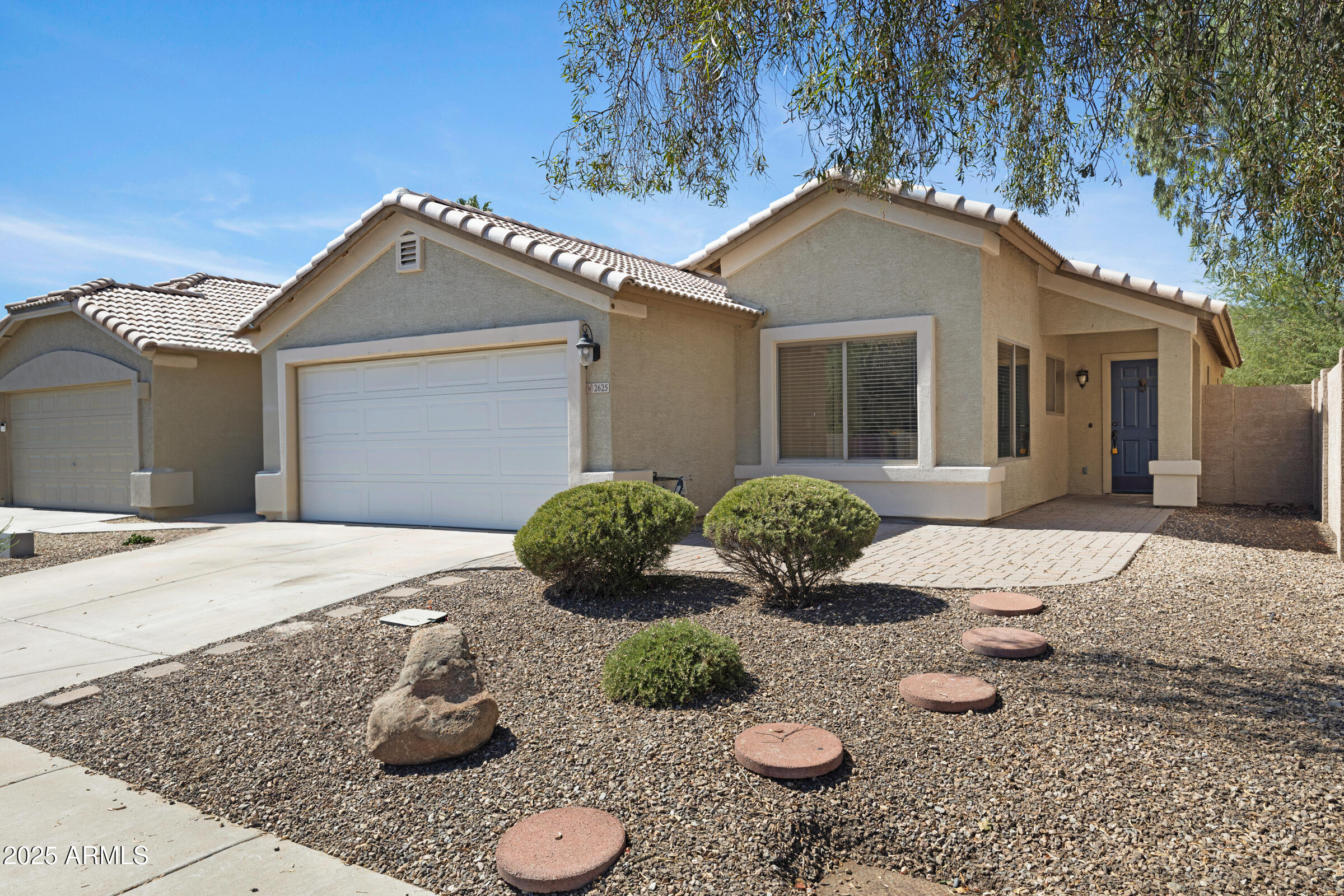 2625 East Beverly Road Phoenix, AZ 85042 - Photo 3 of 53 2625 E Beverly Rd-3
