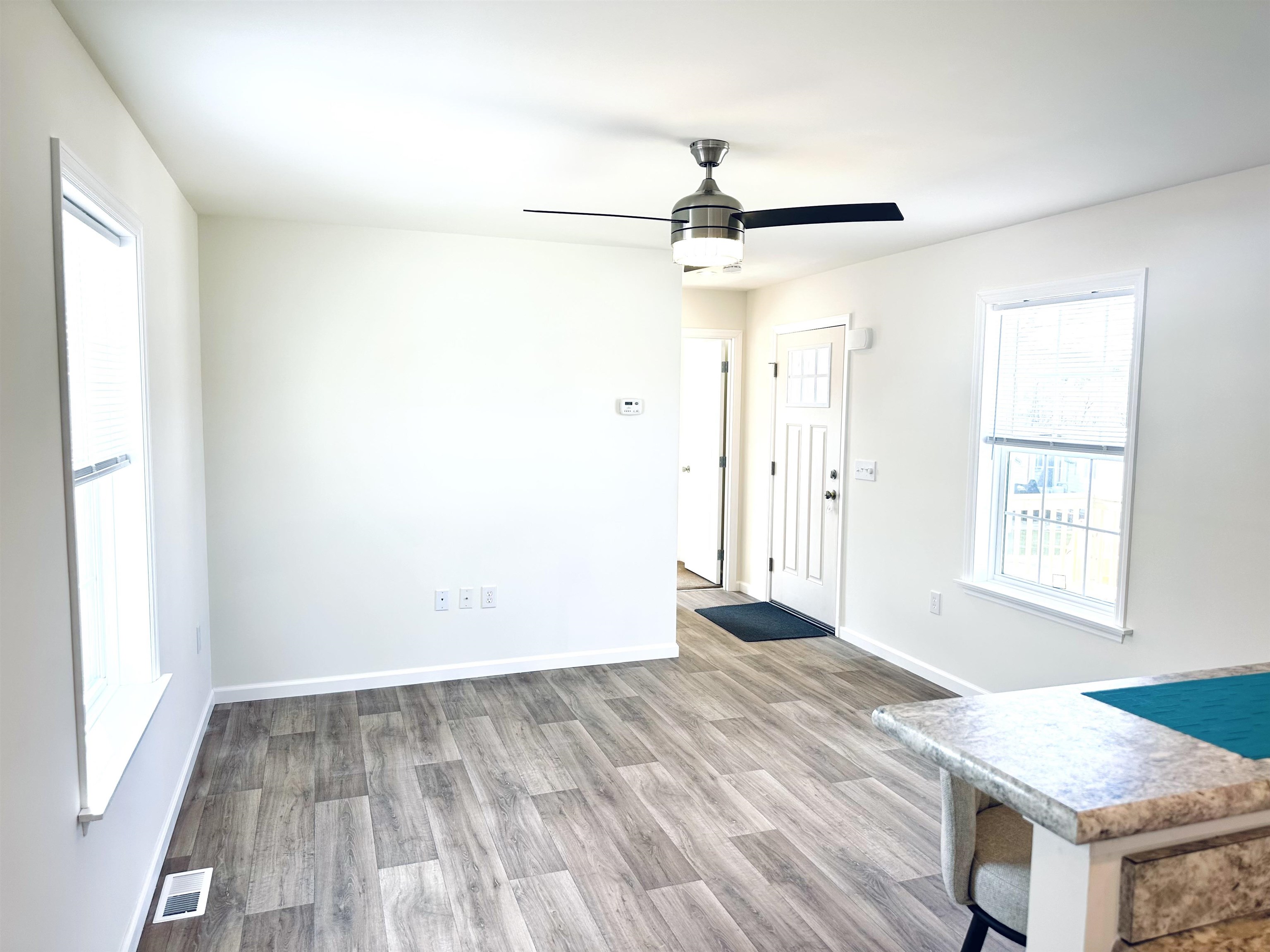 40 Hampton Road, Unit B1 Exeter, NH 03833 - Photo 11 of 31