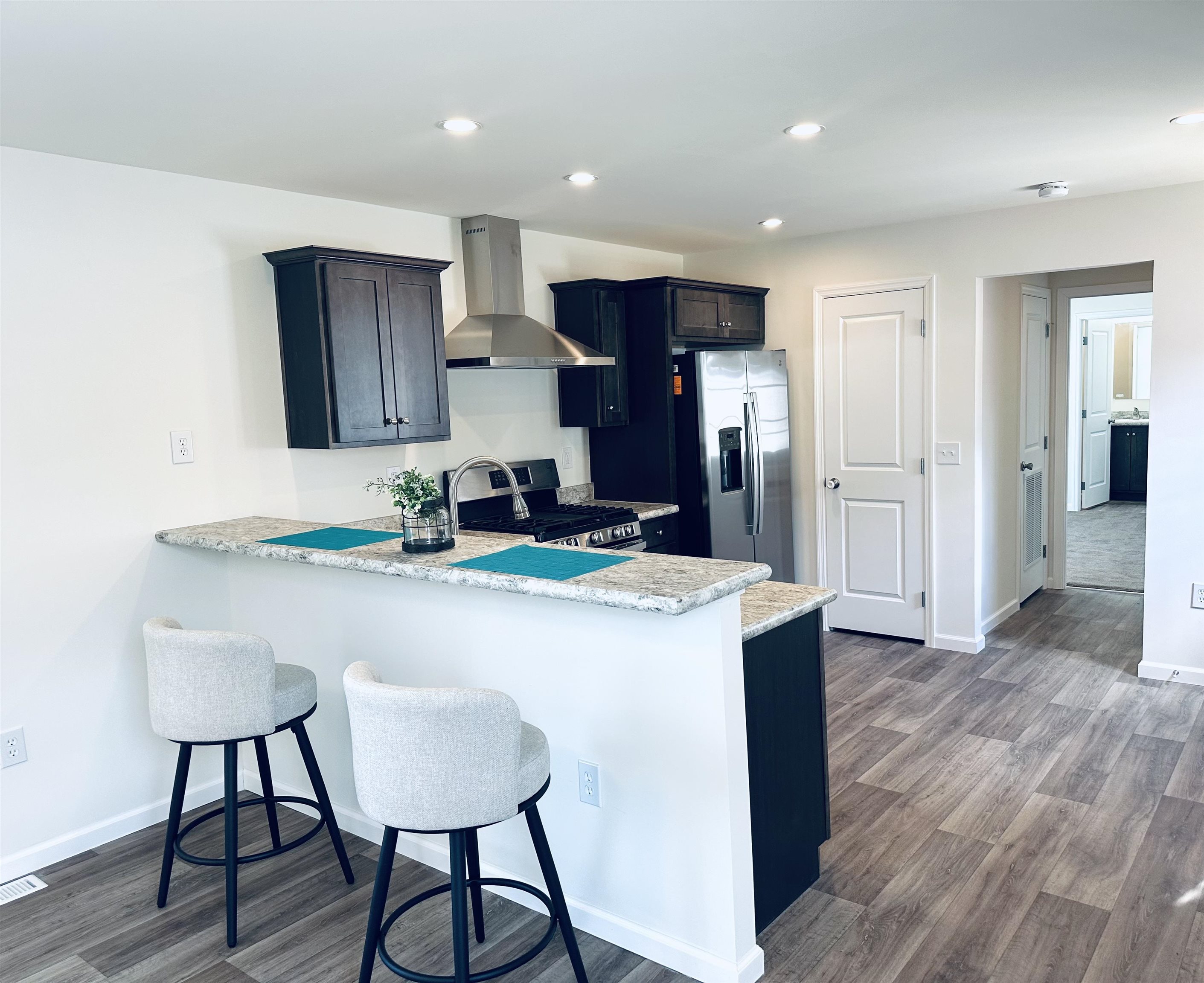 40 Hampton Road, Unit B1 Exeter, NH 03833 - Photo 18 of 31