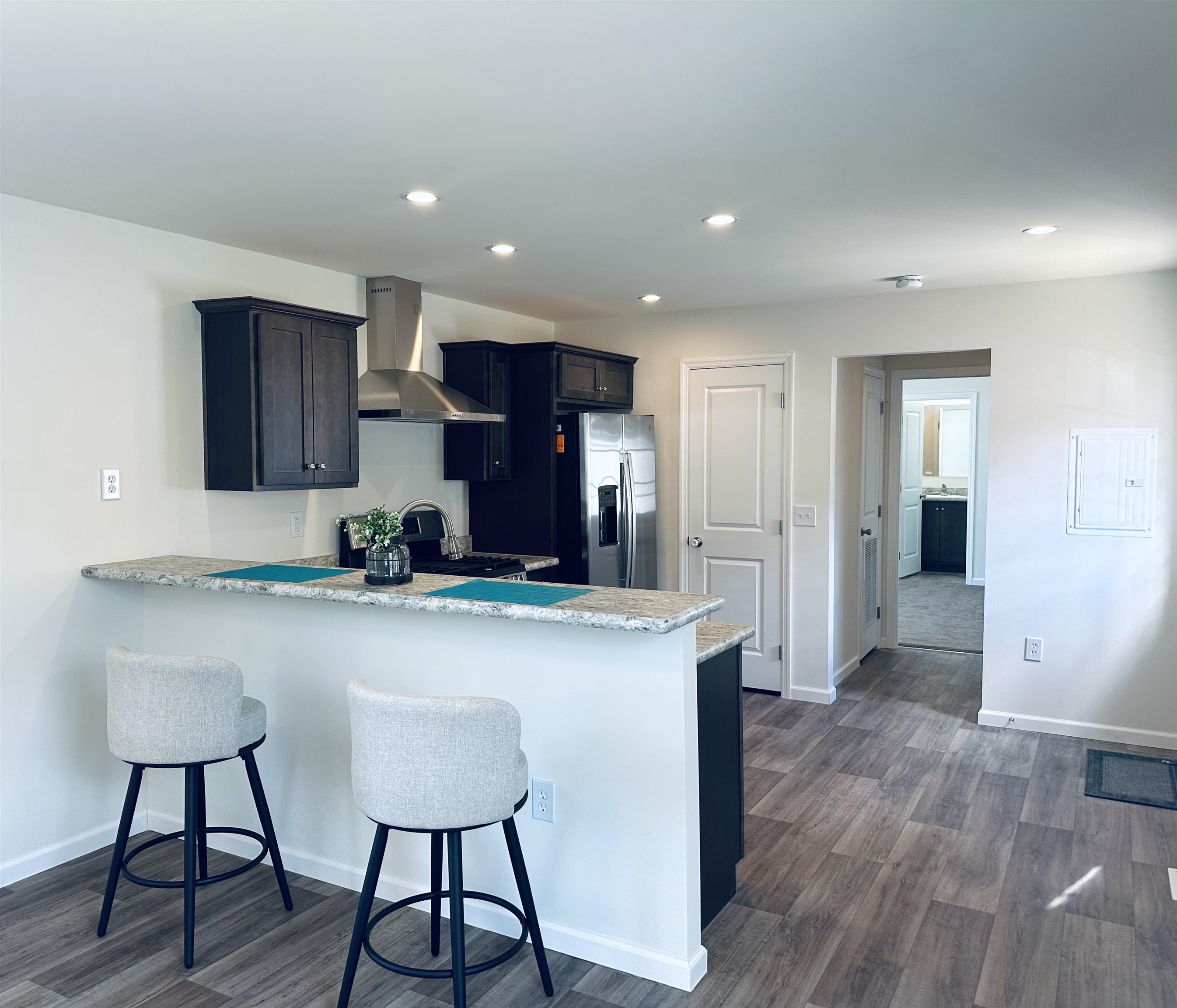 40 Hampton Road, Unit B1 Exeter, NH 03833 - Photo 19 of 31