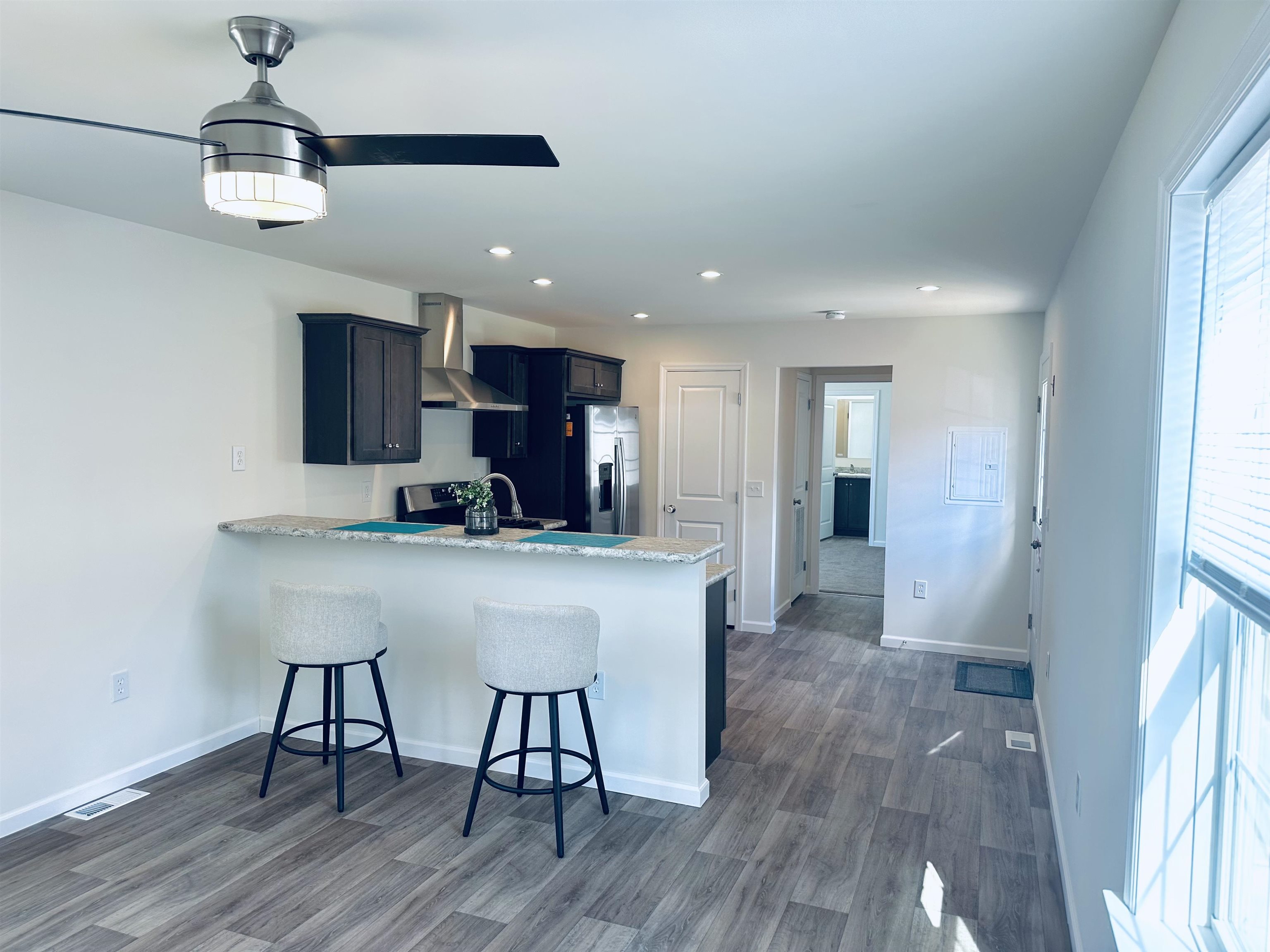 40 Hampton Road, Unit B1 Exeter, NH 03833 - Photo 21 of 31