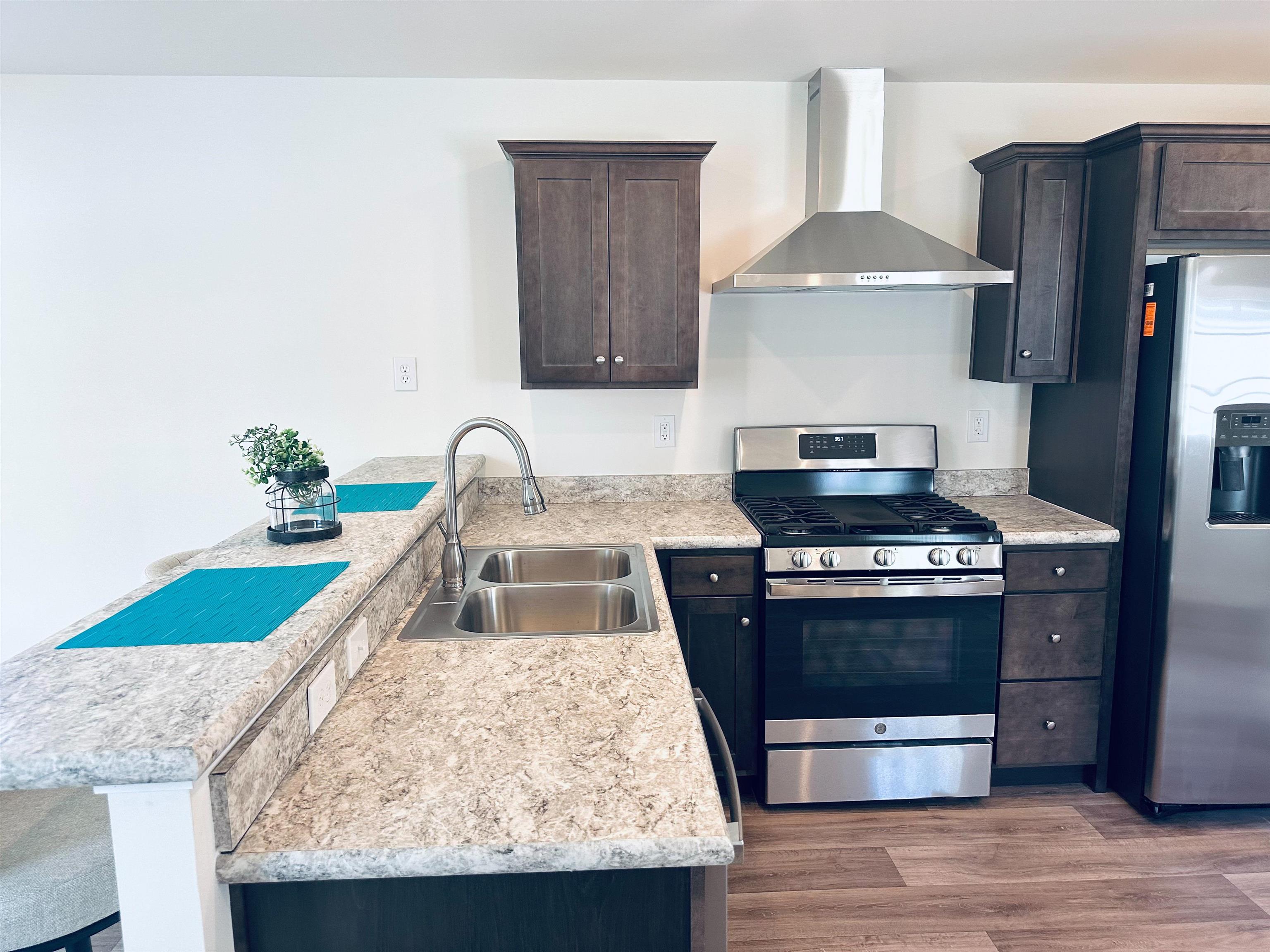 40 Hampton Road, Unit B1 Exeter, NH 03833 - Photo 28 of 31