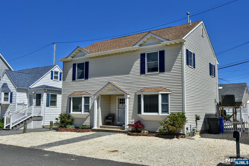 126 Bayberry Road Lavallette, NJ 08735 - Photo 3 of 43