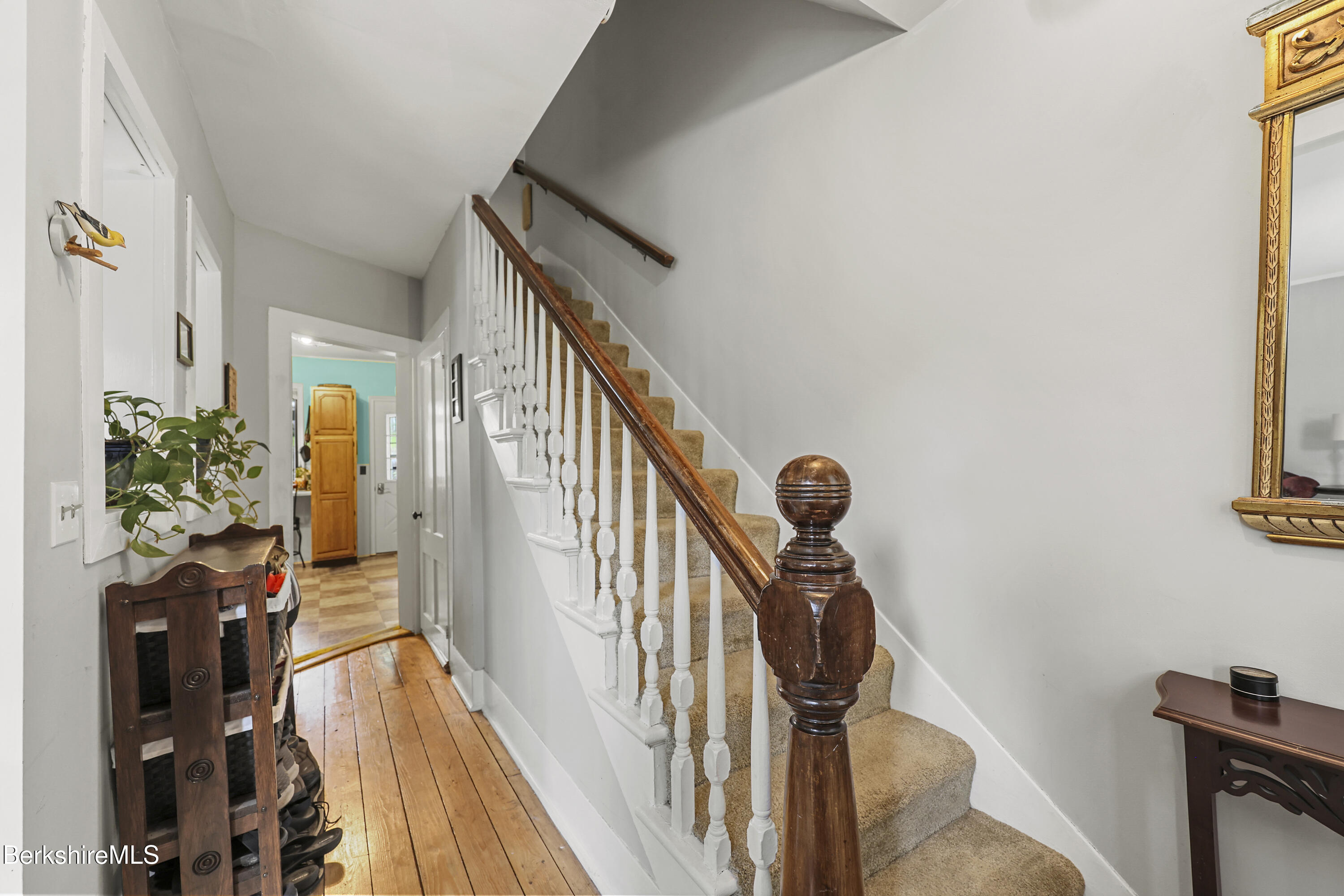 35 Summer Street Adams, MA 01220 - Photo 4 of 36 20 Foyer
