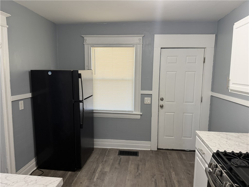161 South Union Street Rochester, NY 14607 - Photo 6 of 17